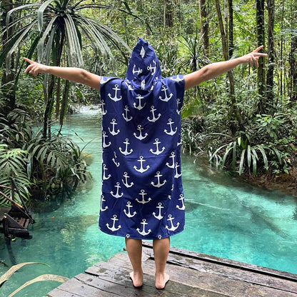 Anker auf Marineblau