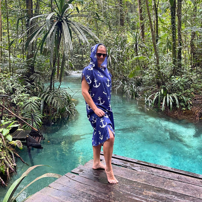 Anker auf Marineblau