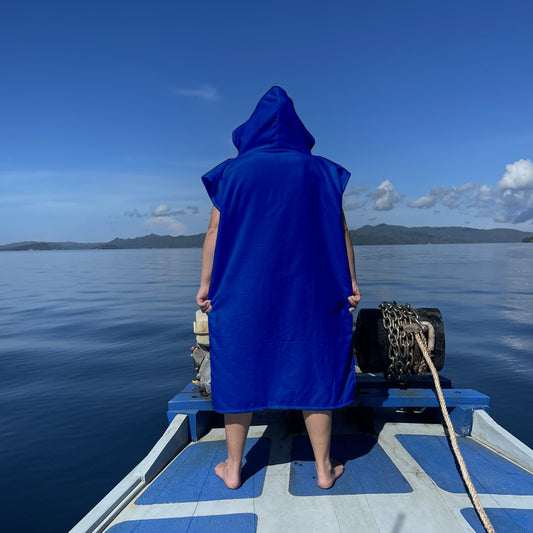 Poncho Handtuch für Erwachsene – Personalisierbar – Marineblau