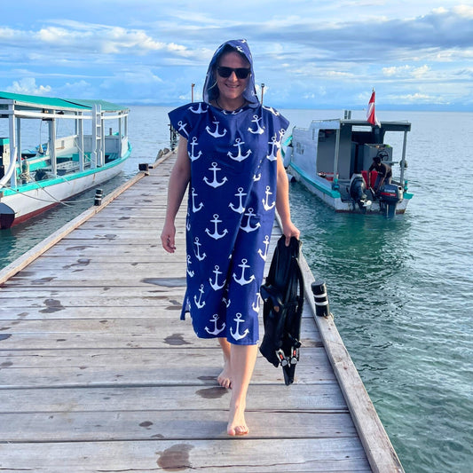 Anker auf Marineblau