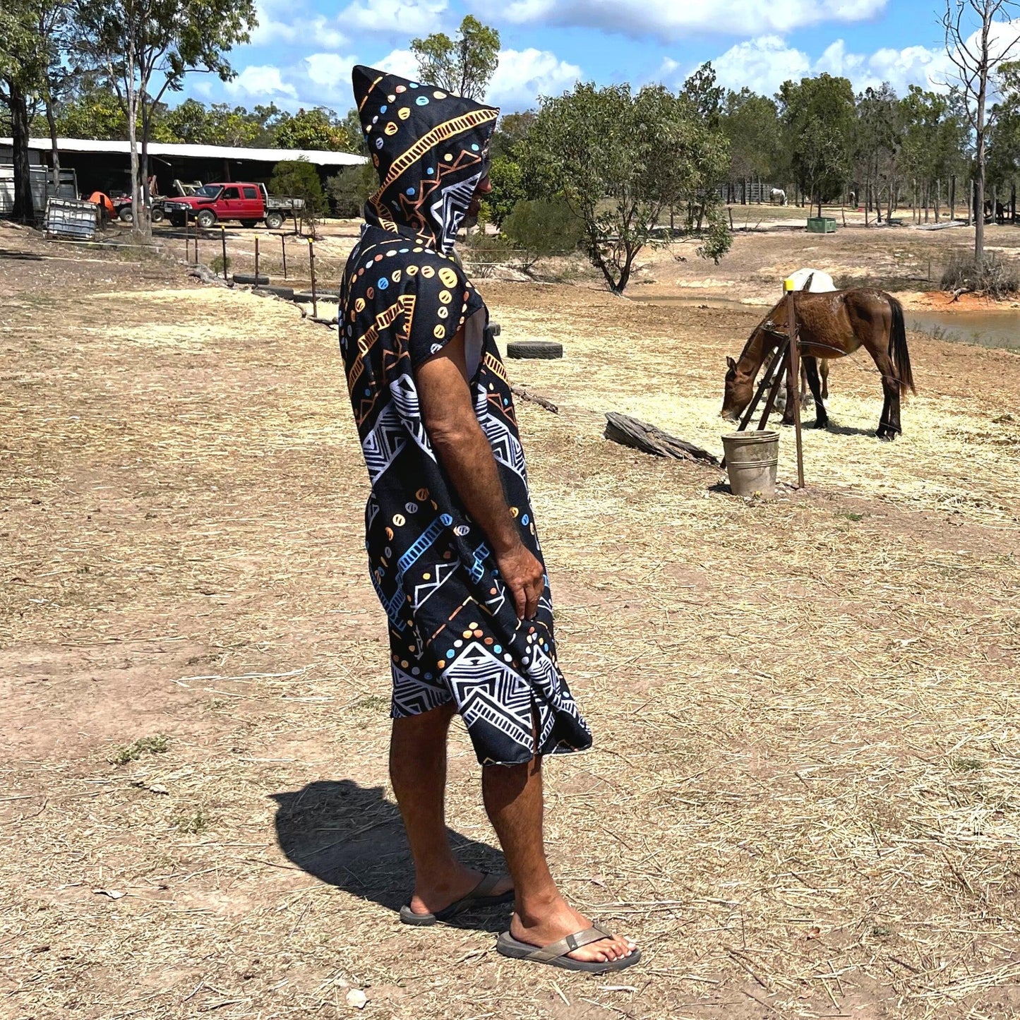 Adult Poncho Towel - Down to Earth - Dropbear Outdoors