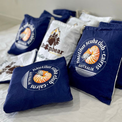 Poncho Handtuch für Erwachsene – Personalisierbar – Marineblau