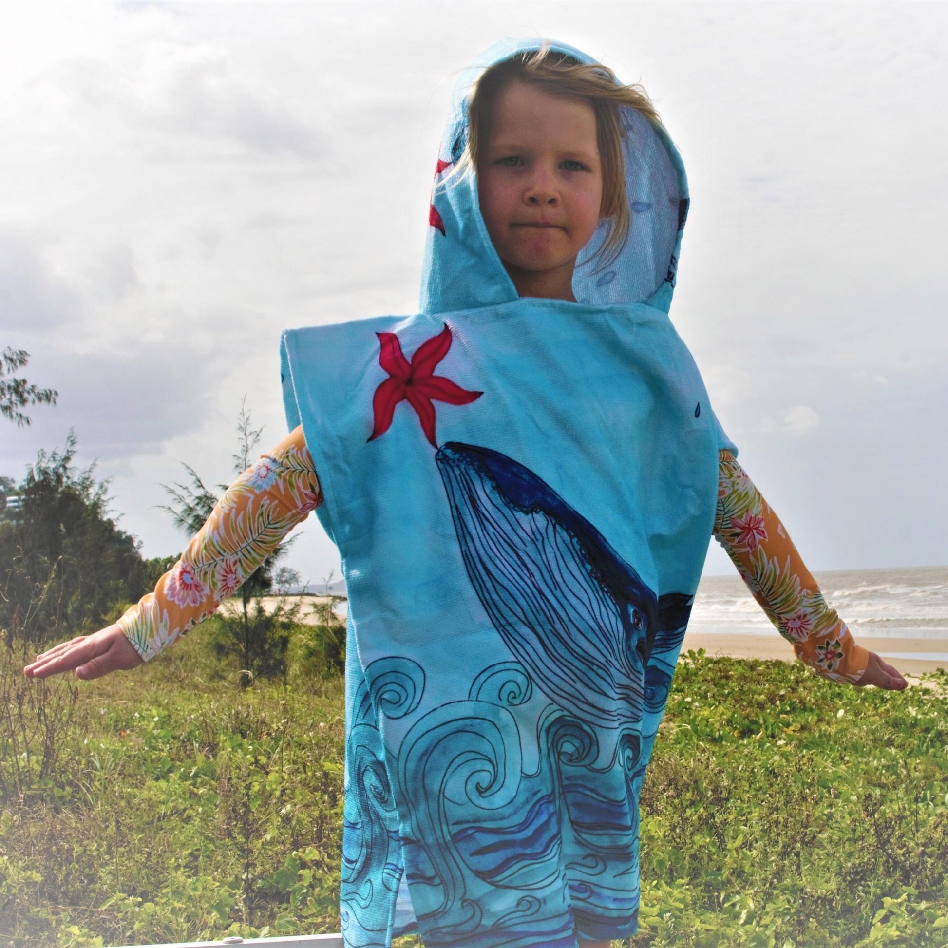 Kids Poncho Towel - Whale Aquarell - Dropbear Outdoors